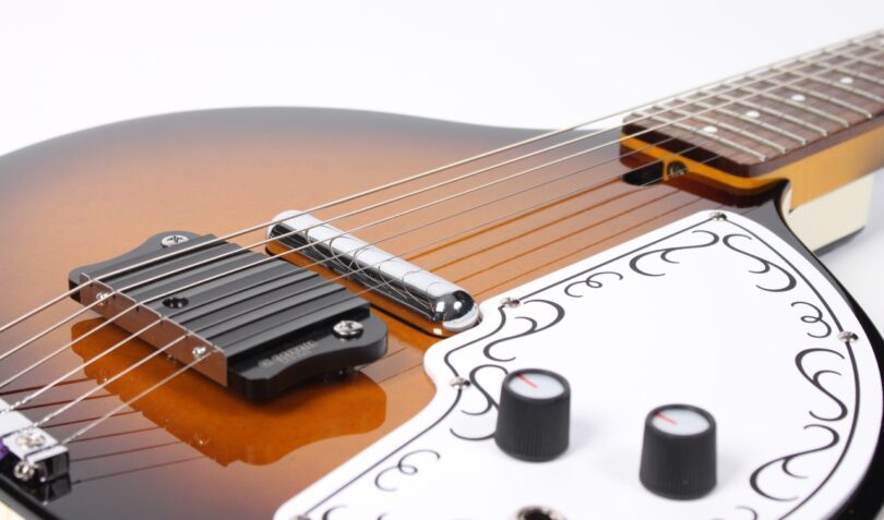 Danelectro Baby Sitar 1968 Reissue Brown Burst (Vorführmodell) – Bild 4
